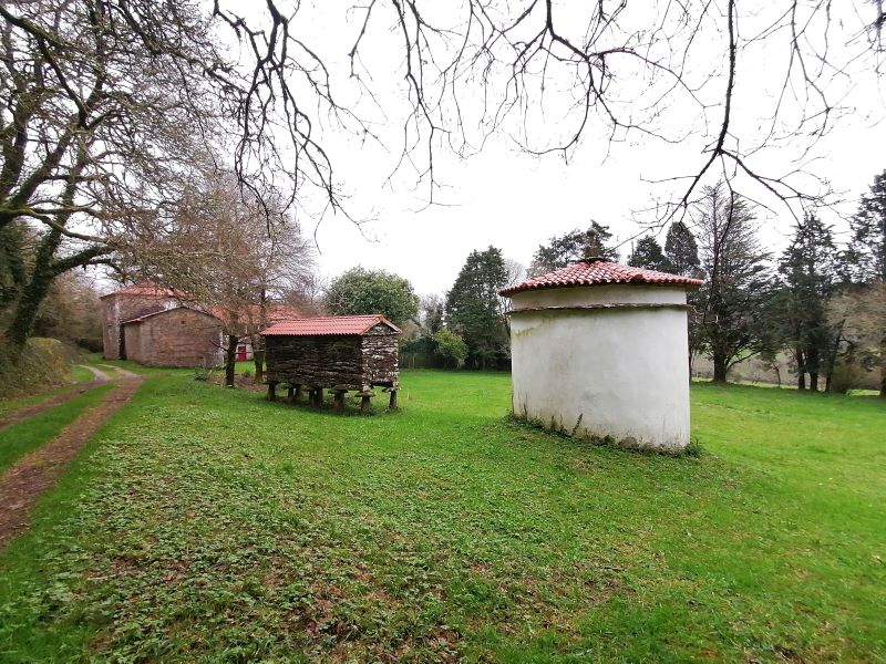 Pazo Pombal e Horreo